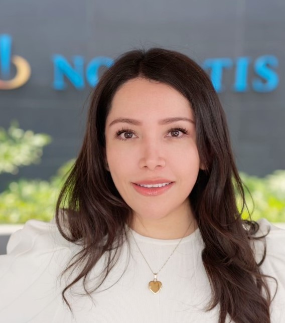 brown hair women headshot